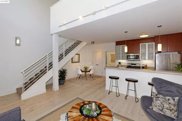 Oakland, CA 94608,1565 32nd Street #3