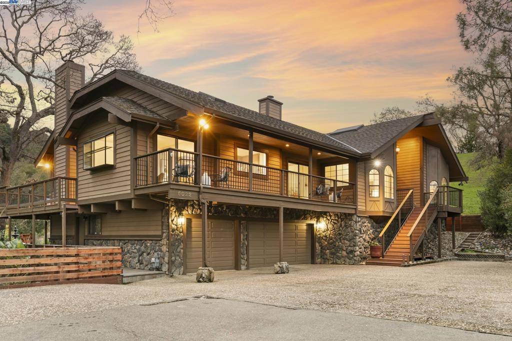 5022 Foothill Rd, Pleasanton, CA 94588