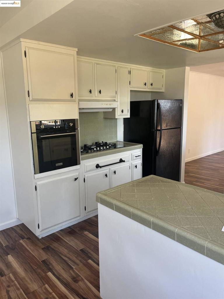 Pittsburg, CA 94565,1297 Ventura Dr