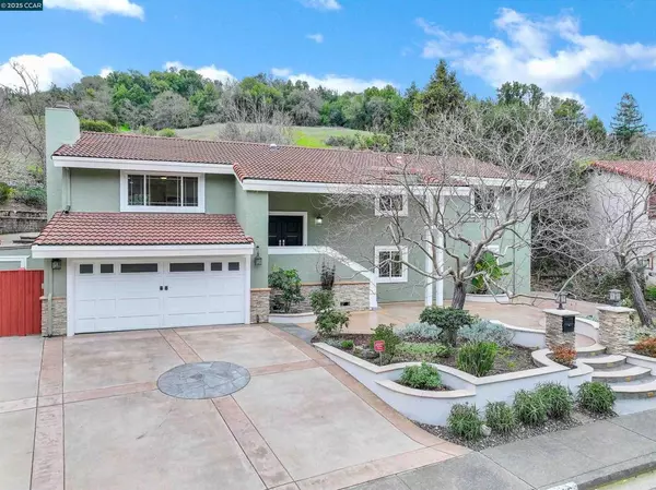 Martinez, CA 94553,946 Calle Verde