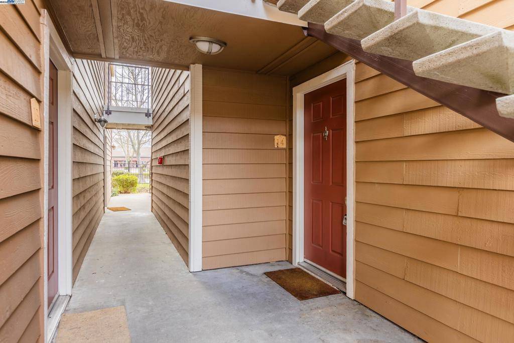 San Ramon, CA 94583,120 Reflections Dr #14