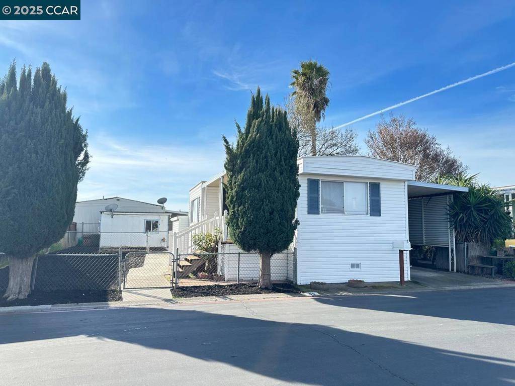 15820 S Harlan, Lathrop, CA 95330