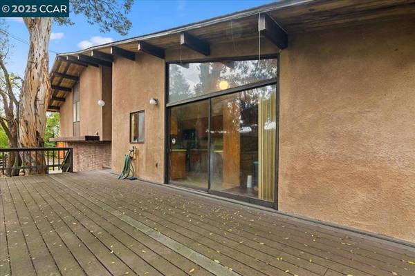 Orinda, CA 94563,85 Scenic Drive
