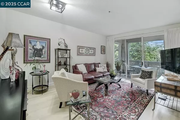 Walnut Creek, CA 94595,1860 Tice Creek Dr #1118