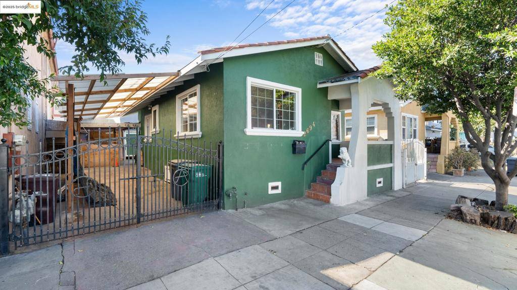 2694 74th Ave, Oakland, CA 94605