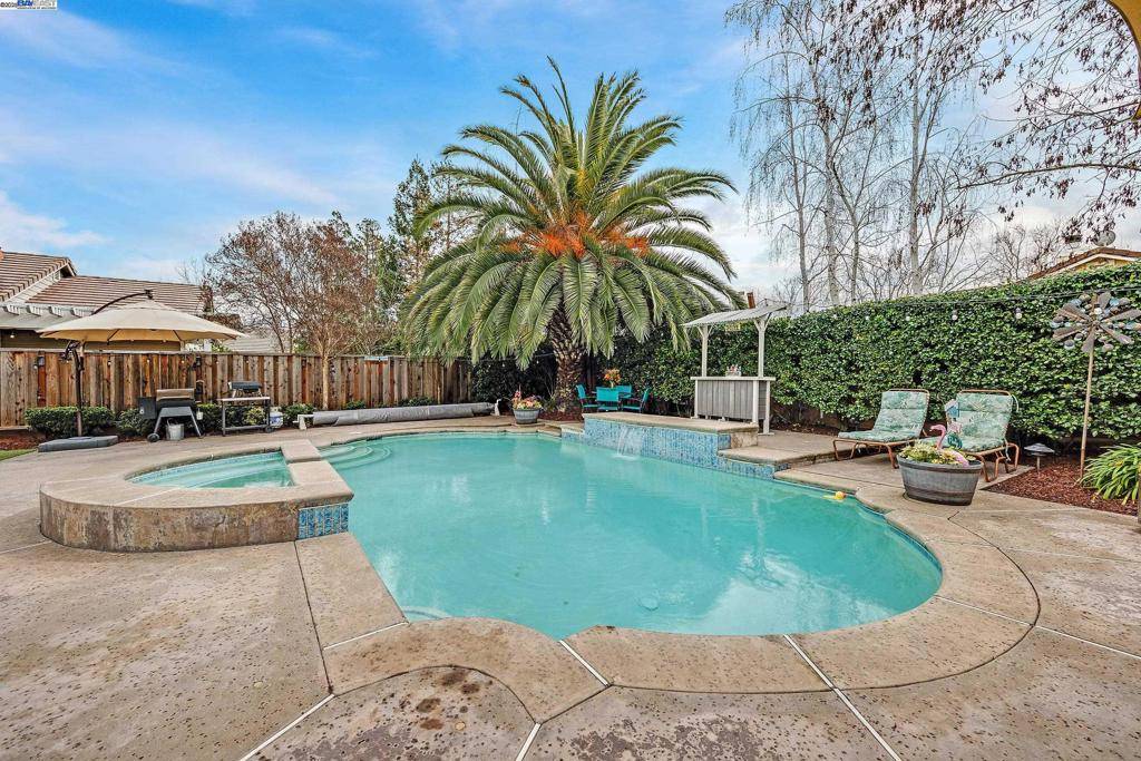 Livermore, CA 94551,772 Saddleback Cir
