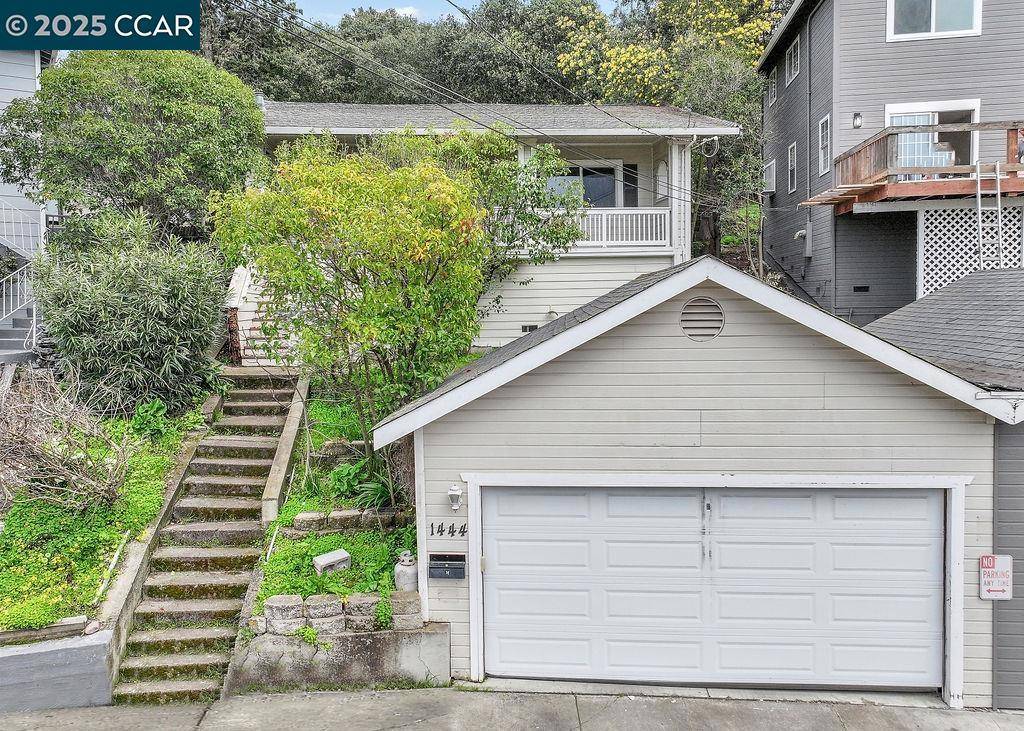 Martinez, CA 94553,1444 Dineen Street