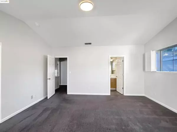 Pleasant Hill, CA 94523,51 Village Square PL
