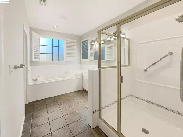 Pleasant Hill, CA 94523,51 Village Square PL