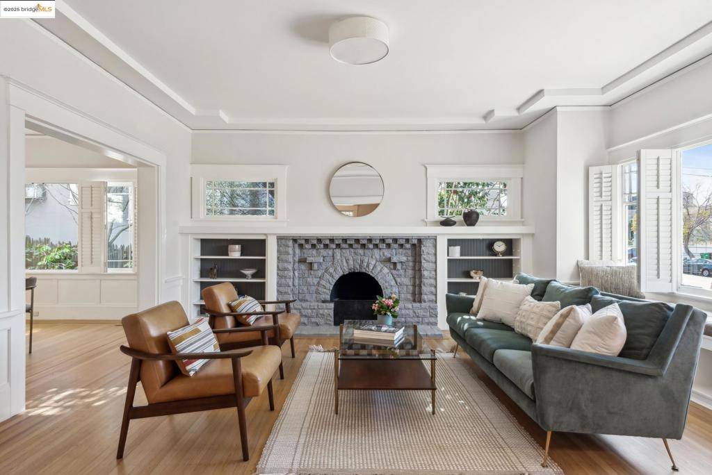 5434 BROADWAY, Oakland, CA 94618