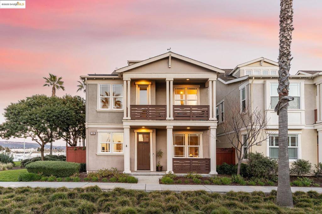 2086 Hibbard St, Alameda, CA 94501