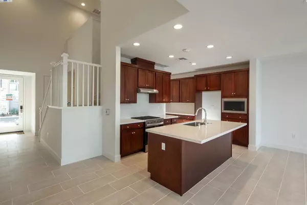 Napa, CA 94558,117 Compass Drive #1801