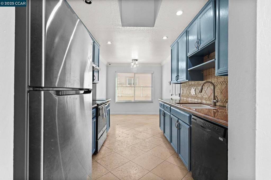 Hercules, CA 94547,148 Fuchsia Court