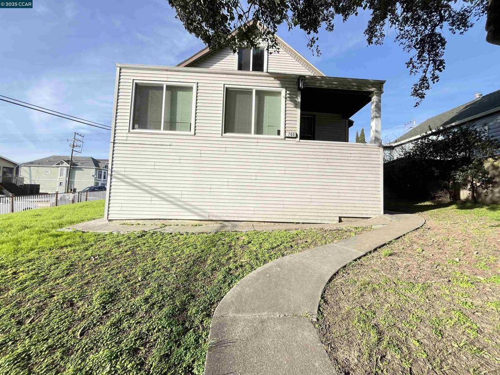 Vallejo, CA 94590,700 Pennsylvania St