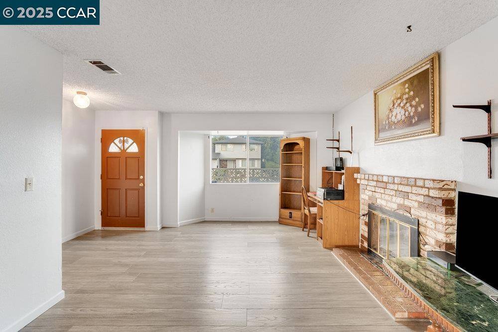 Suisun City, CA 94585,519 Honker Ln