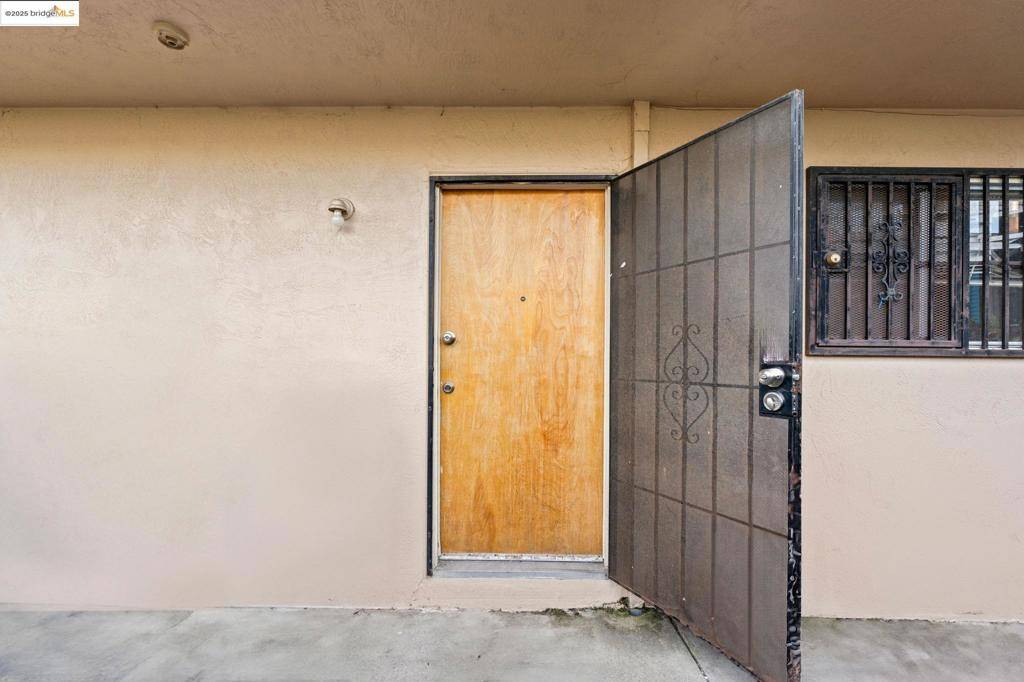 Oakland, CA 94601,3520 Custer St