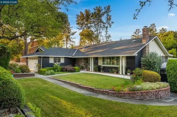 74 Gaywood Pl, Moraga, CA 94556