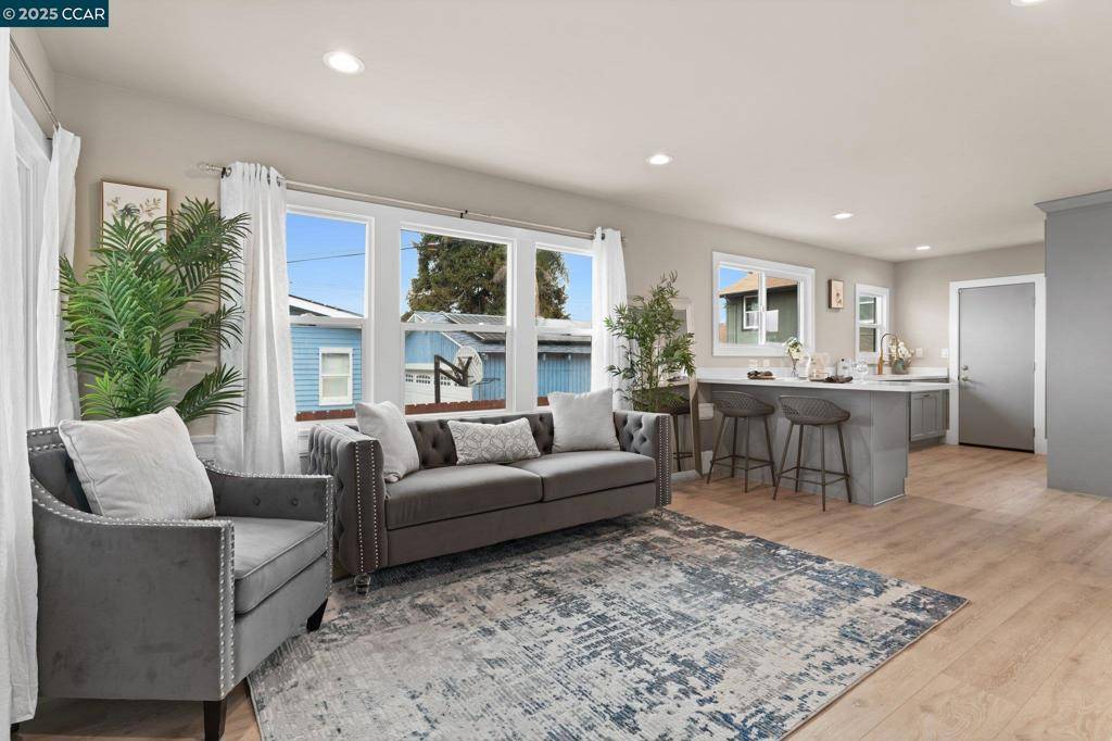 Richmond, CA 94801,164 18Th St