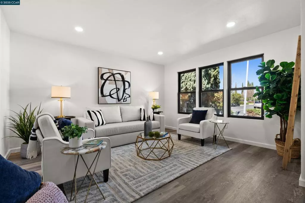 Pittsburg, CA 94565,17 W Trident Dr