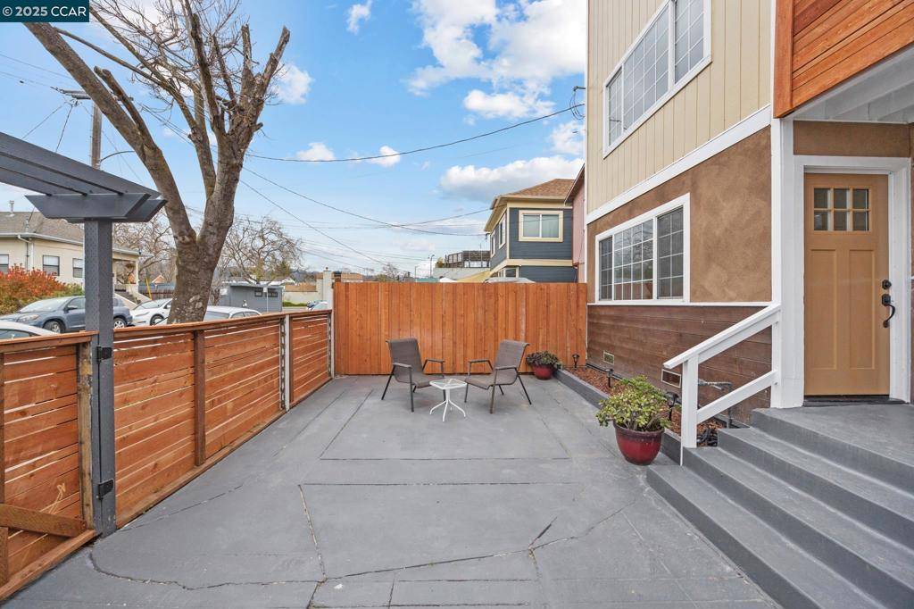 Oakland, CA 94608,917 60th St