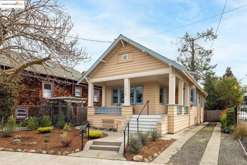 Berkeley, CA 94703,1926 Fairview St