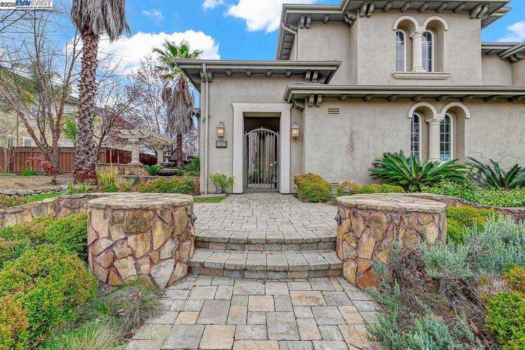 Pleasanton, CA 94566,1037 Sunset Creek Ln