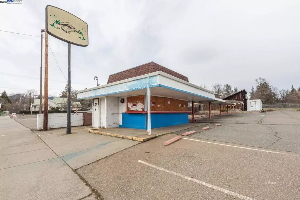 Weaverville, CA 96093,1081 Main St.