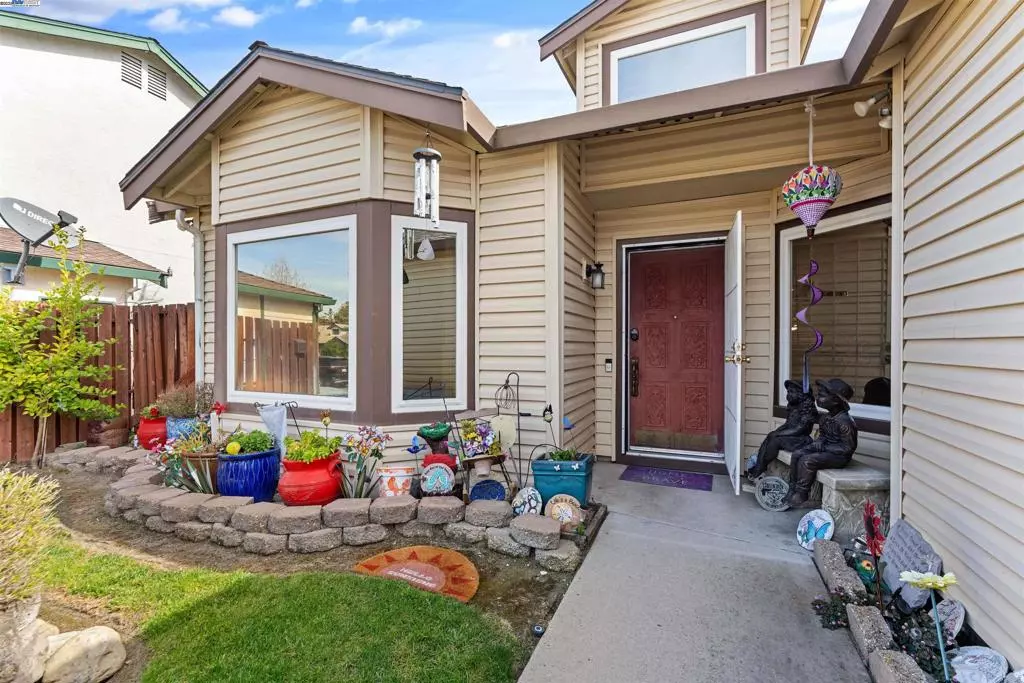 Antioch, CA 94531,2901 Larkspur Dr.