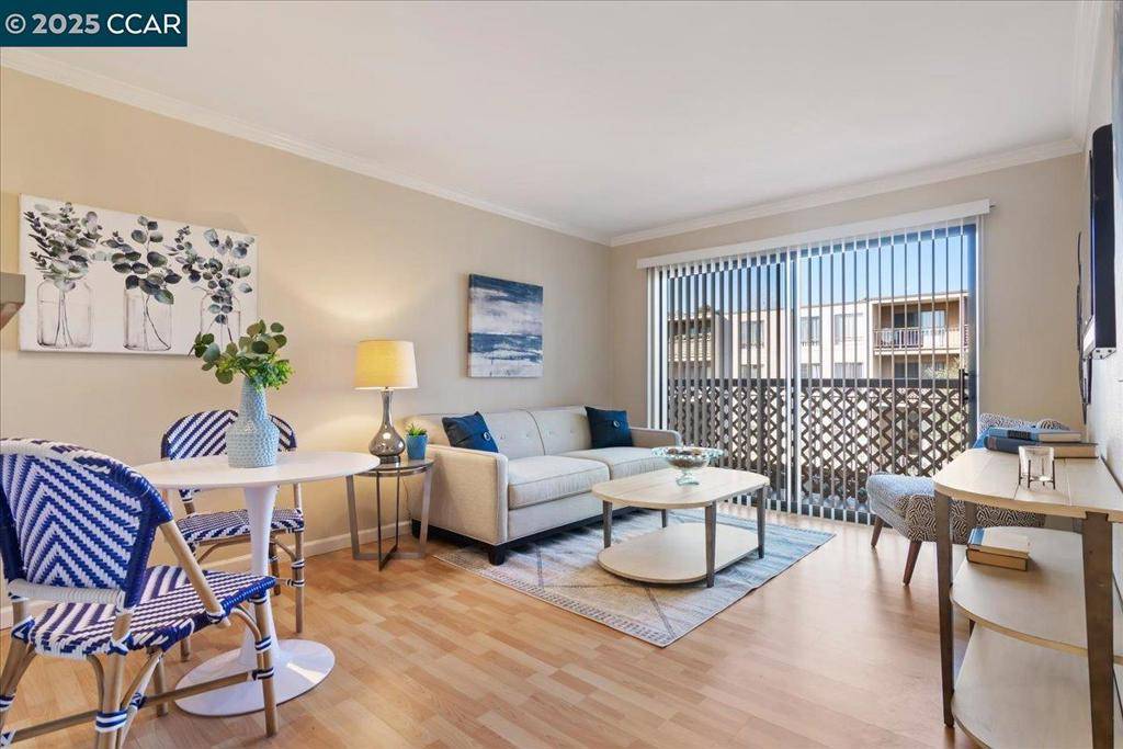 440 N Civic Dr #406, Walnut Creek, CA 94596