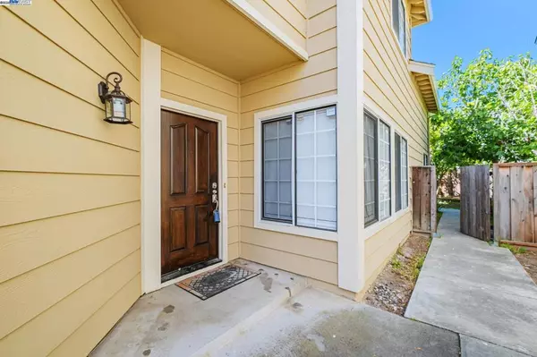 Fremont, CA 94555,34319 Platinum Ter