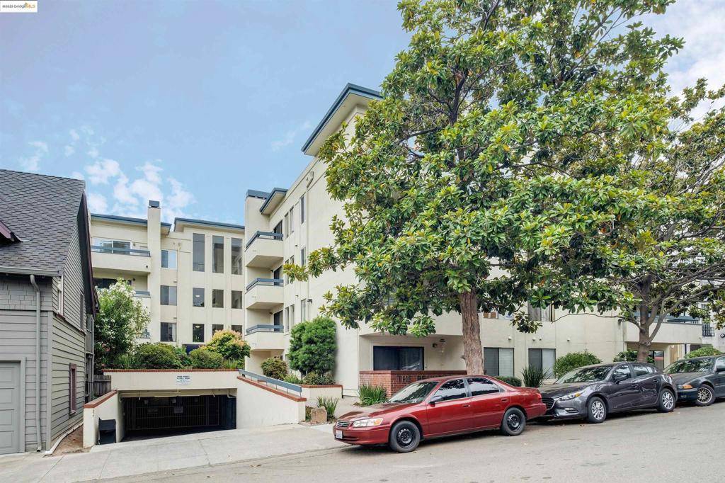 Oakland, CA 94610,389 Belmont St #110