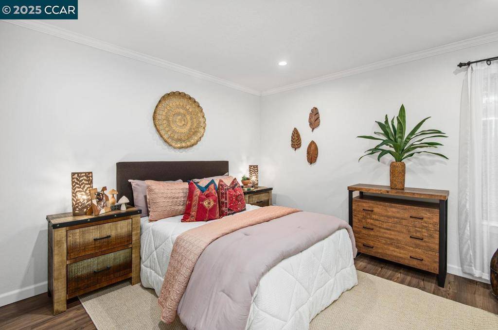 Walnut Creek, CA 94597,2742 Oak Rd #197