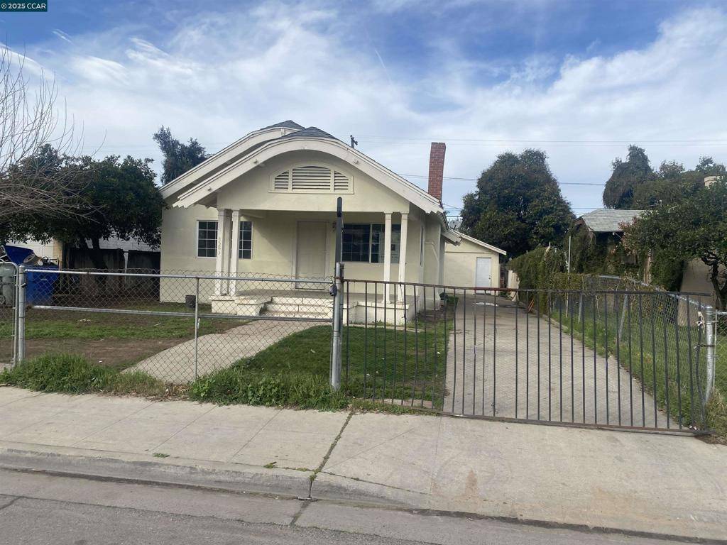 Fresno, CA 93702,4583 E Tulare