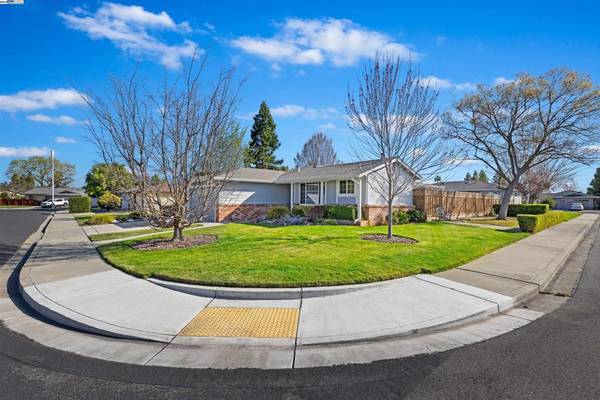 Pleasanton, CA 94566,4003 Cristobal Way