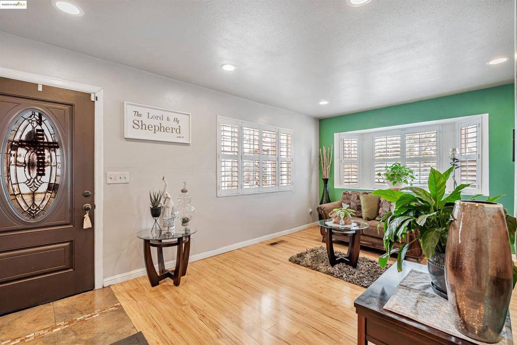 Vallejo, CA 94590,343 Carolina St