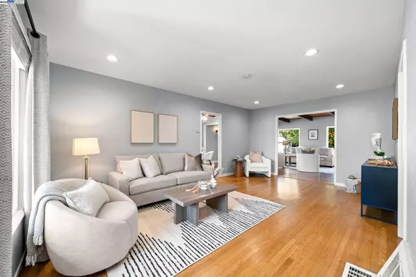 Castro Valley, CA 94546-6306,21924 Ada