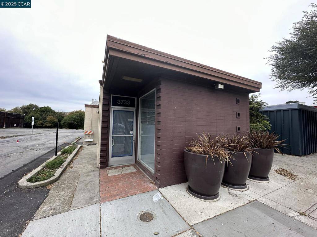 3733 San Pablo Dam Rd, El Sobrante, CA 94803