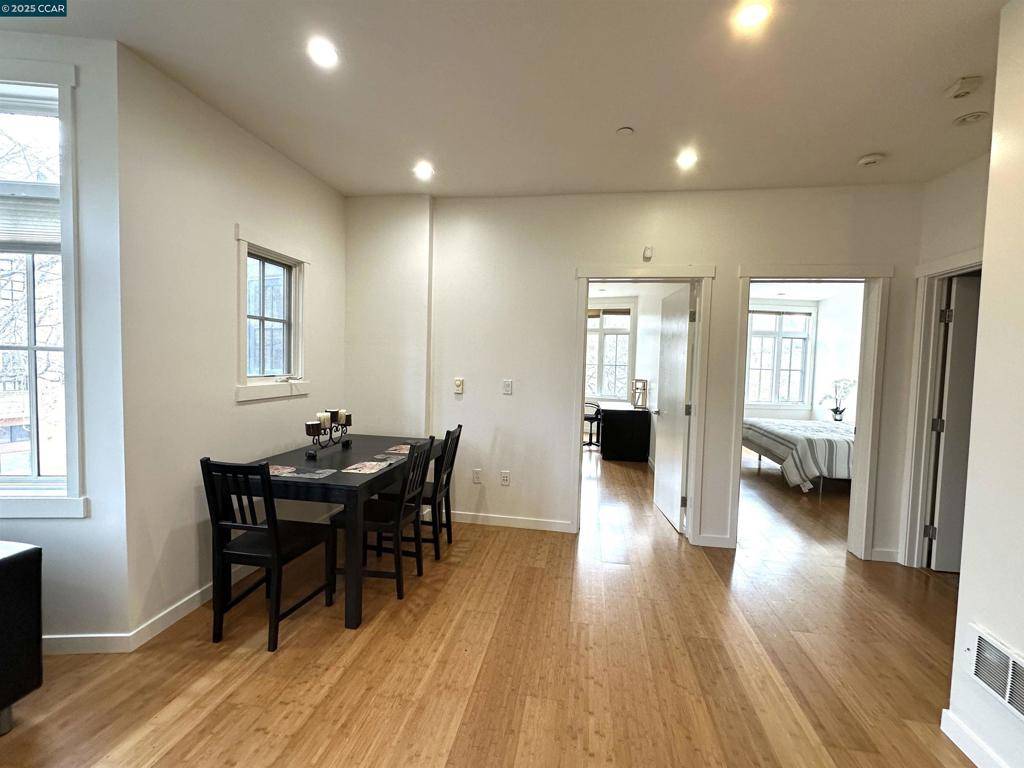 Berkeley, CA 94704-3366,2628 Telegraph Ave #302