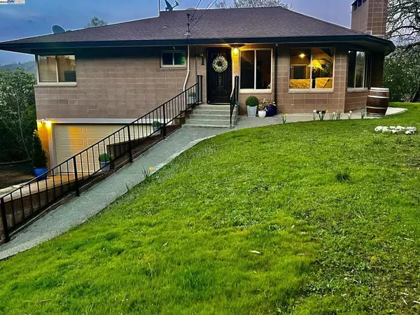 Napa, CA 94558,188 Country Club Ln