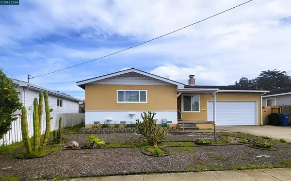 3010 Eddy St, Marina, CA 93933