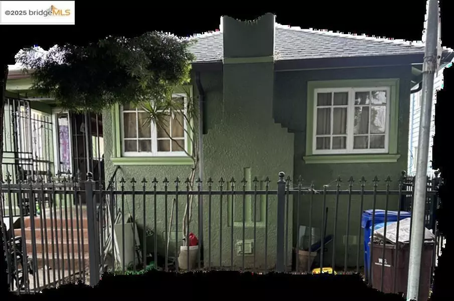 1360 99th Avenue, Oakland, CA 94603-2522