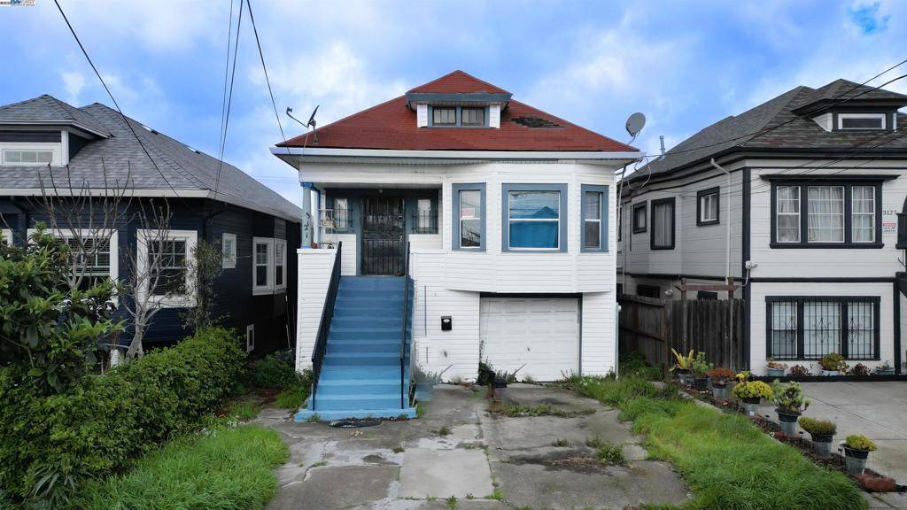 3121 Magnolia St,  Oakland,  CA 94608