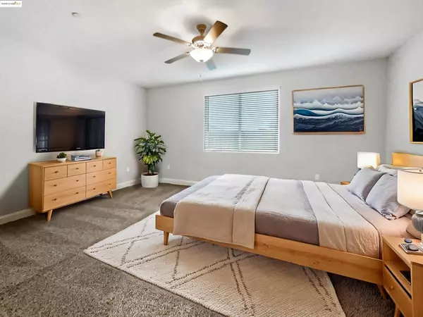 Rio Vista, CA 94571,2066 Espana Ln