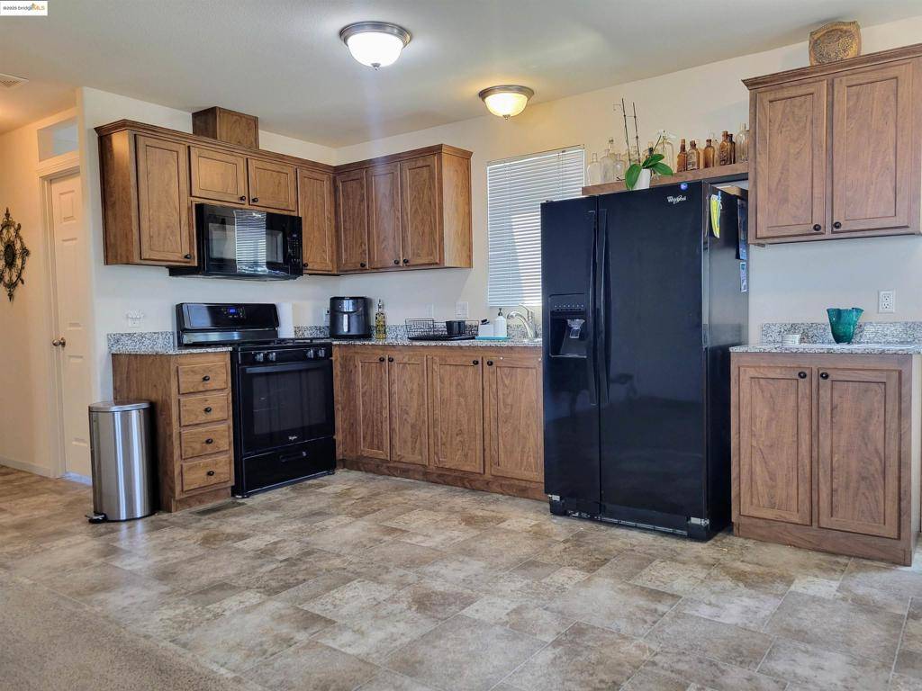Oakley, CA 94561,210 W Cypress Rd.