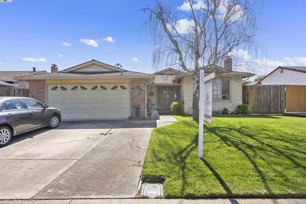 32273 Crest Ln, Union City, CA 94587