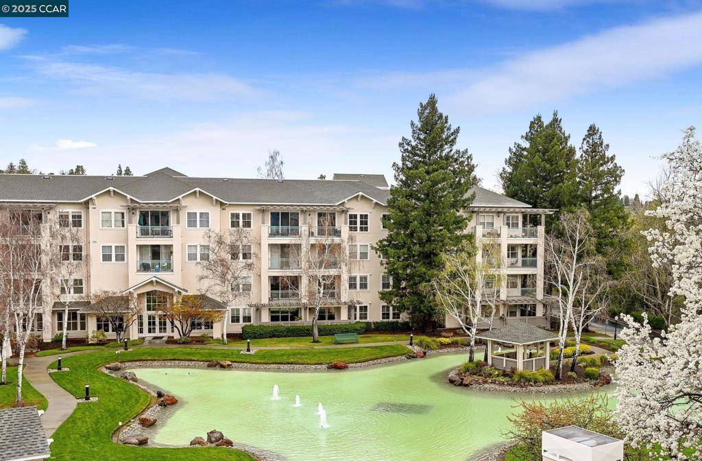 1860 Tice Creek Dr. #1428, Walnut Creek, CA 94595