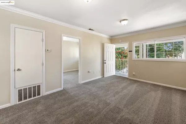 Oakland, CA 94607,822 Henry St