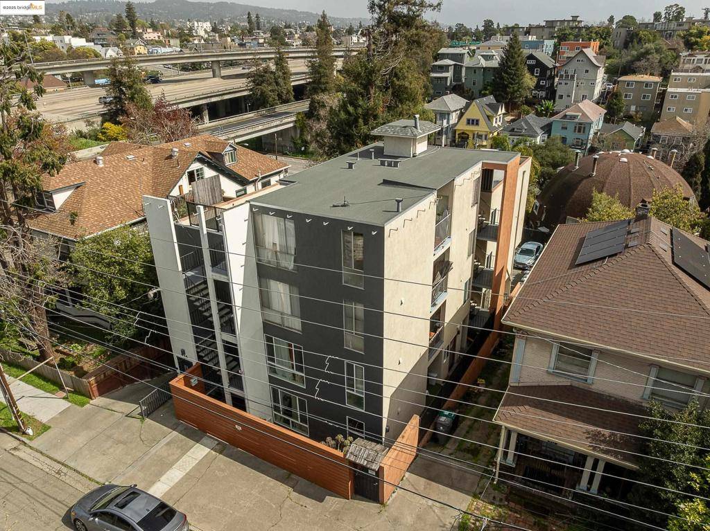 Oakland, CA 94611,414 Fairmount Ave