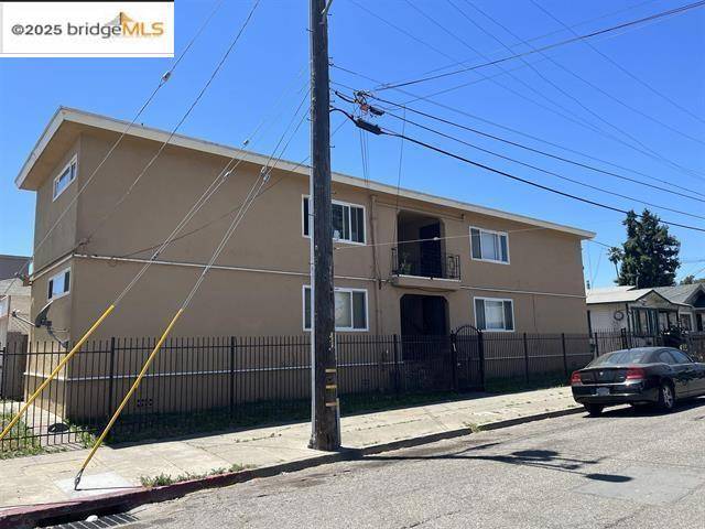 7231 Lockwood St, Oakland, CA 94621