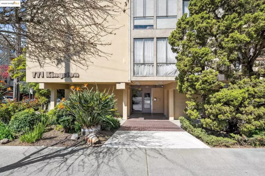771 Kingston Ave #304, Oakland, CA 94611